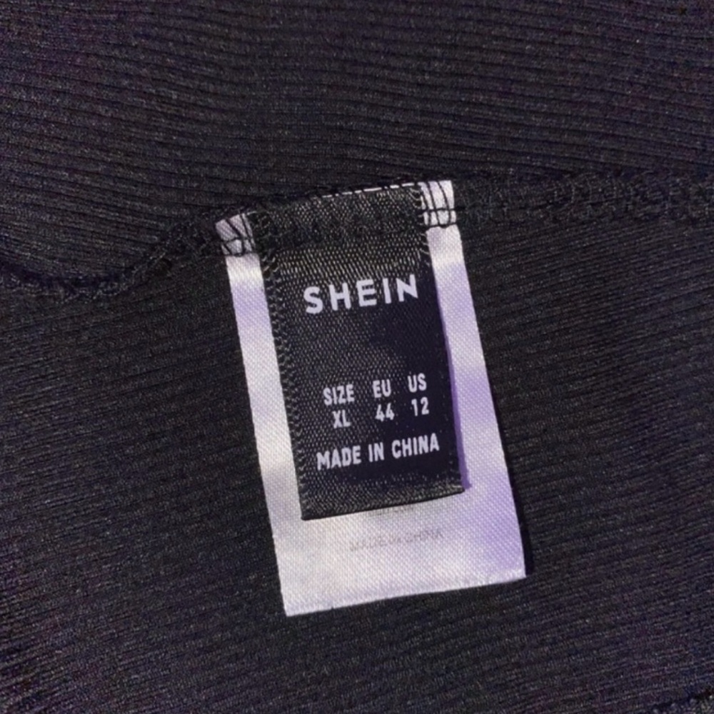 SHEIN Solid Black Ribbed Zip Front Racerback Crop Tank Top Womens XL - Picture 7 of 8